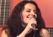 M�rcia Calmon cantando chorinho