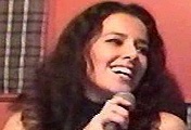 M�rcia Calmon cantando chorinho