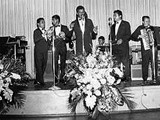 Waldir tocando em um baile com seu  Hammond B-3 (anos 60)